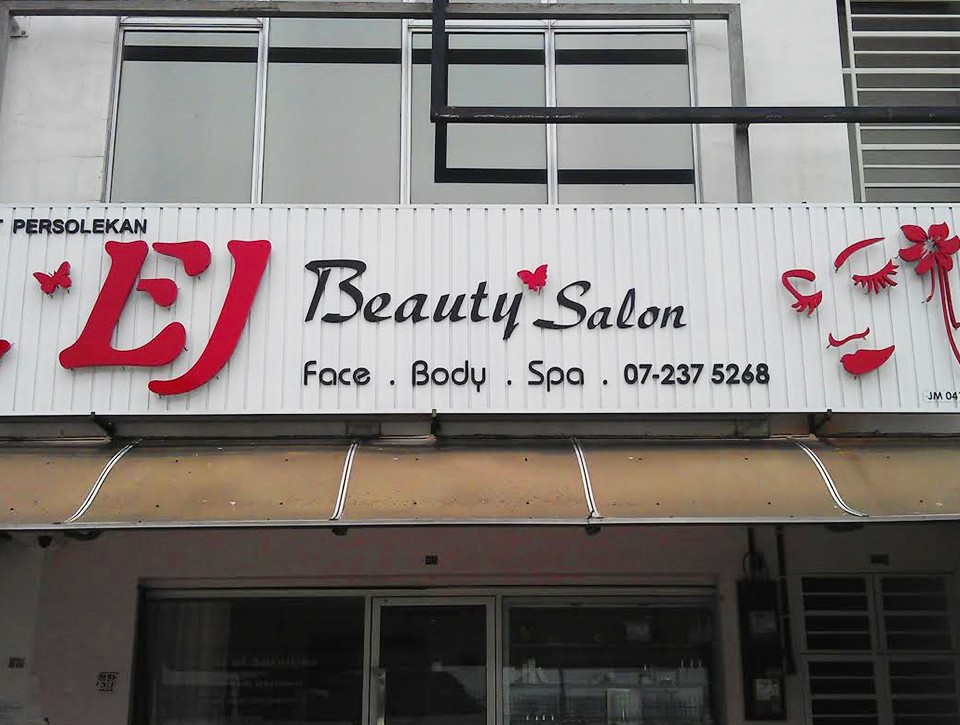 mẫu biển hiệu đơn giản dành cho các salon