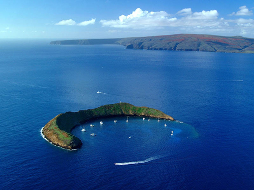 Miệng núi lửa Molokini ở Hawaii  - hình nền máy tình đẹp